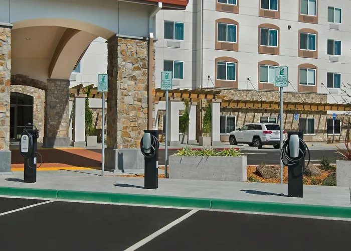 Oxford Suites Sonoma - Rohnert Park